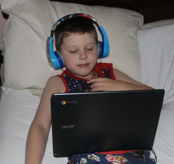 Lounging with the Acer Chromebook
