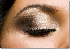 Look Stunning and Trendy This Fall with Our Makeup Tips