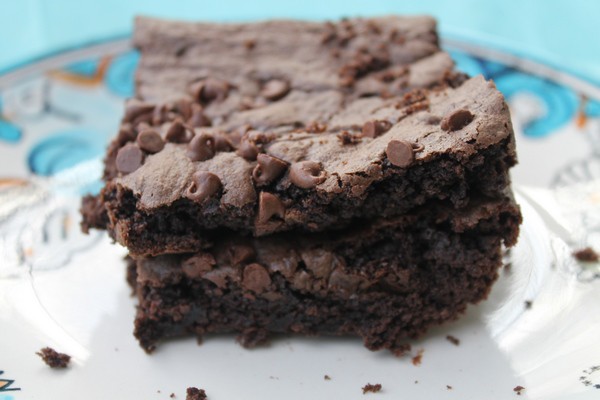 Super Fudge Brownie Recipe Made with Cake Mix