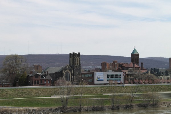 The view of downtown Wilkes-Barre and King’s College is gorgeous from the Market Street Bridge! #sponsored by @Ascend Hotel Collection #GoNative