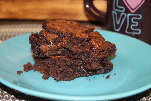 Get a few nifty tips for cooking with coffee, plus see how easy it is to make this delicious (albeit not exactly beautiful)  Caffeinated Brownies!