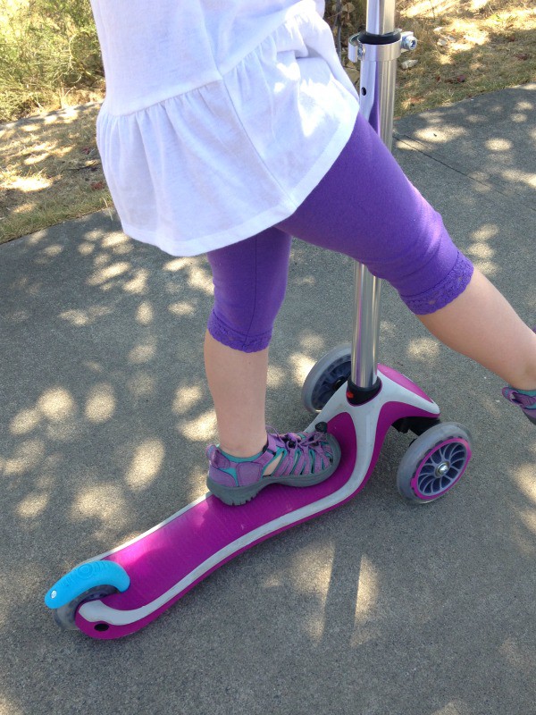 Looking for a great first scooter for your preschoolers? Check out our review of the Globber 3 wheel scooter and see how much fun Violet had riding it!