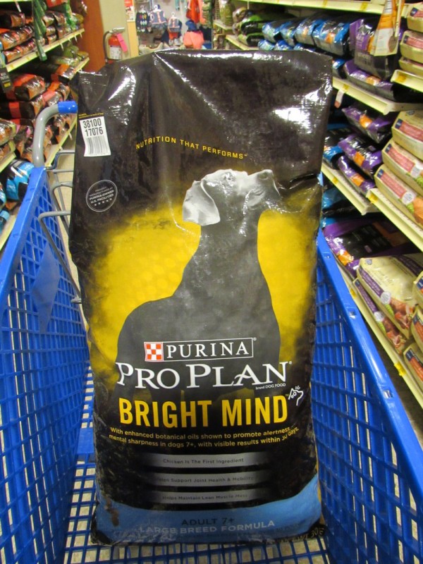 Got a clever pooch? Keep your senior dog's mind sharp with Purina Pro Plan BRIGHT MIND 7+ Formula! 