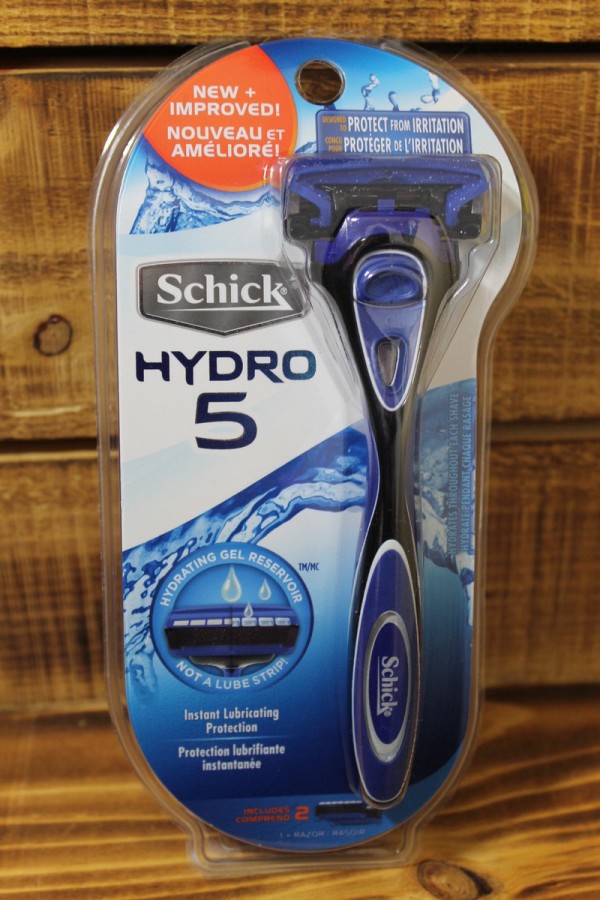 Want to help your guy get super smooth skin and a comfy shave? Treat him to a new and improved Schick Hydro® 5! That's right, Schick® actually found a way to improve on a product that I thought was already pretty close to perfection to begin with!