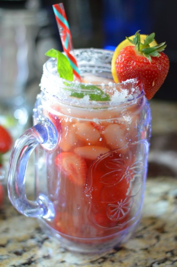 Mocktails and non-alcoholic drink recipes for summer