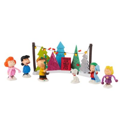 9 Charlie Brown Christmas Decorations To Spread A Little Love- Peanuts Figurines