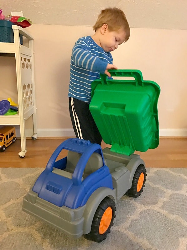 gigantic-dump-truck-toy