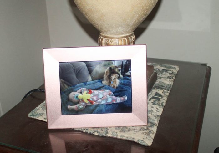 Even the most difficult to shop for mom will love the Nixpix frame! Check it out!