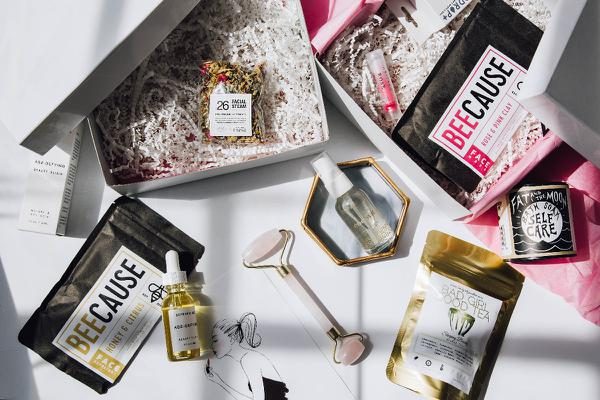 10 All-Natural Subscription Boxes Loaded with Organic Beauty Goodies