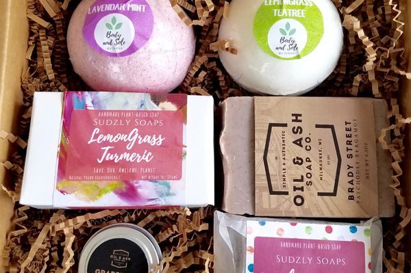 10 All-Natural Subscription Boxes Loaded with Organic Beauty Goodies