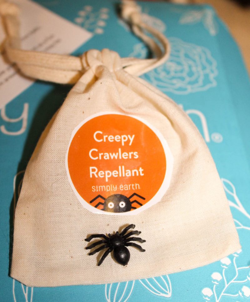 Make this Creepy Crawlers Repellent with your October Simply Earth subscription box!