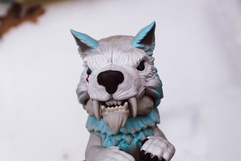 HOT TOY ALERT: Go Wild with UNTAMED Dire Wolves and Sabre Tooth Tigers