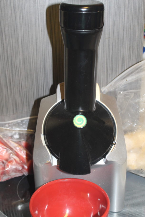 Yonanas Classic Banana IceCream Maker Review