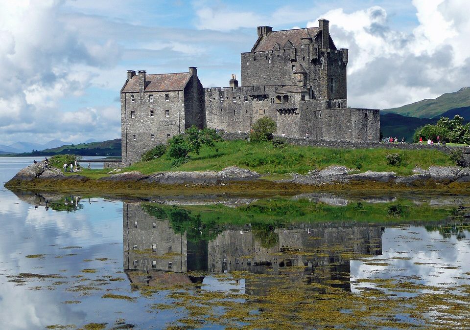 20 History-Drama Shows & Movies That Are Far From Boring