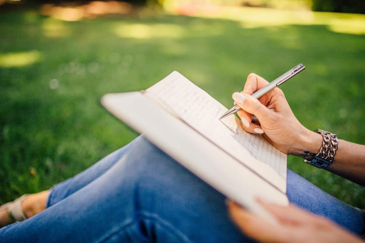 This year, forget the same old high-pressure "eat better, lose weight, workout more" goals and make one of these New Years resolutions that will truly make you a better person both inside and out!