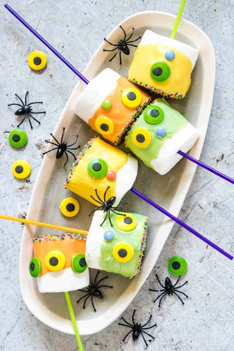 25 Ghoulishly Fun Halloween Treat Recipes to Make for Your Kids