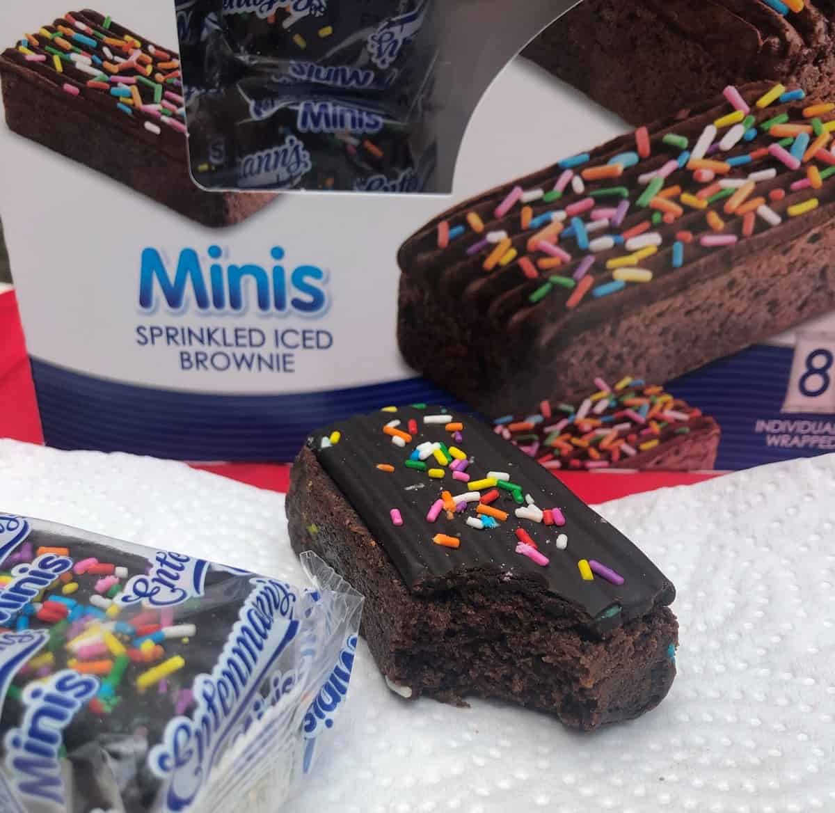 Celebrate the #SprinklefestGiveaway with #Entenmanns for the chance to win NEW Entenmann’s Minis Sprinkled Iced Brownies and more! Plus, enter for a chance to win a $25 Visa Gift Card right here!
