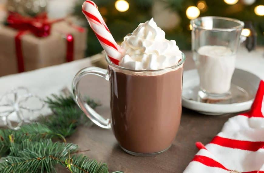 Discover the ultimate peppermint hot chocolate recipe! A cozy blend of rich cocoa and refreshing mint. Indulge in winter bliss with this decadent treat.