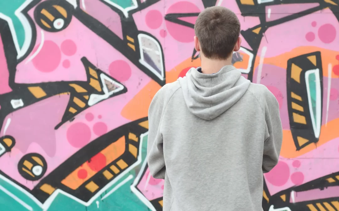 How Streetwear Graphic Hoodies Define Your Style Identity