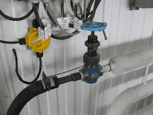How to Tell If Your Pipes Are Leaking Underground 1 How to Tell If Your Pipes Are Leaking Underground