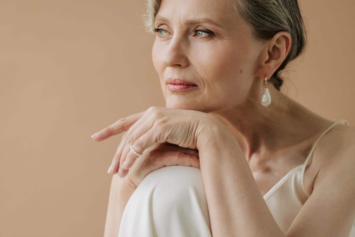 Why Online HRT for Menopause Is Gaining Traction With Women Today 1 Why Online HRT for Menopause Is Gaining Traction With Women Today